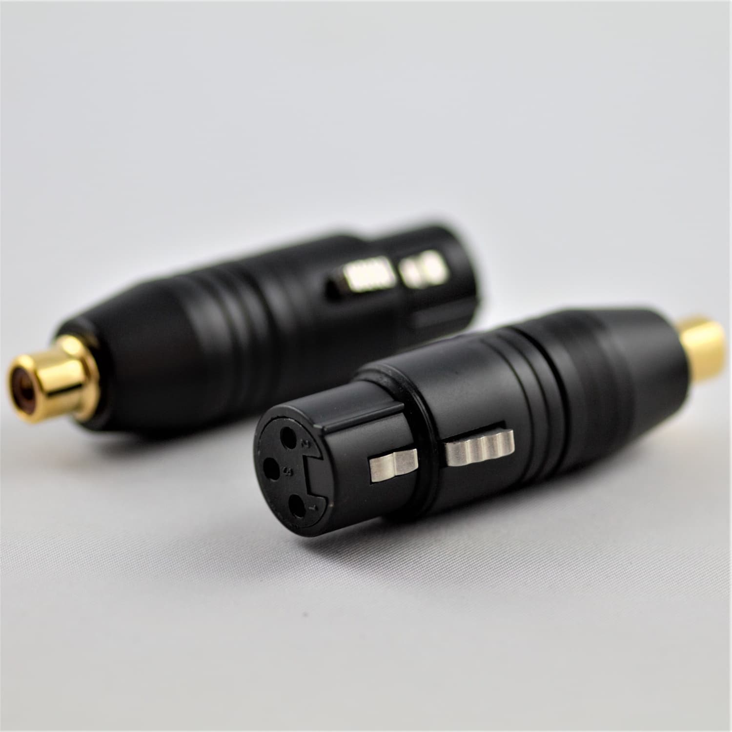 KáCsa MC-931G - adapter XLR żeński - RCA żeński